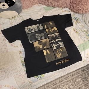 Twilight New Moon Medium Tee